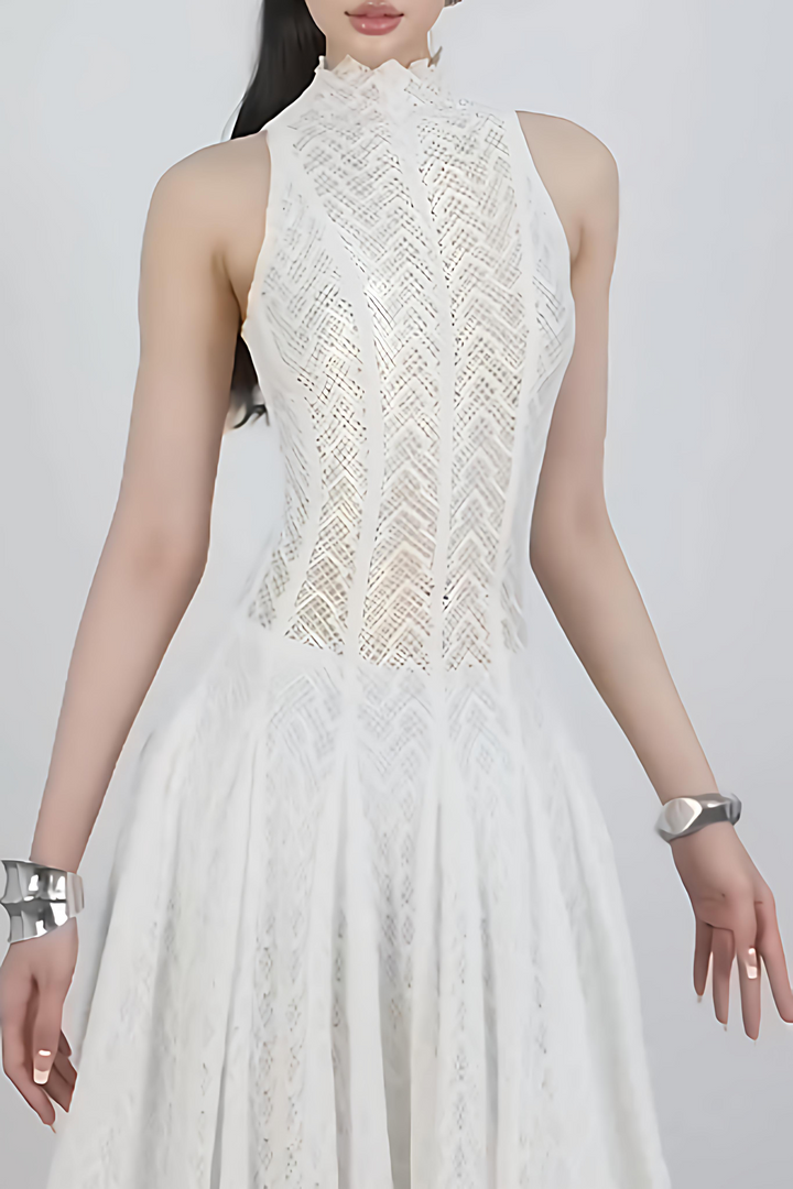 Dodiya Wavy-pattern Sleeveless Lace Maxi Dress -White - Stellouette