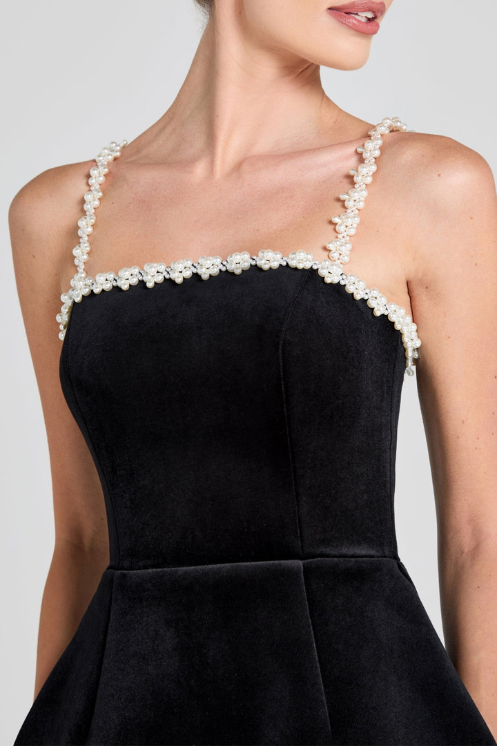 Eiondre Pearl Embellished Mini Bandage Dress - Stellouette