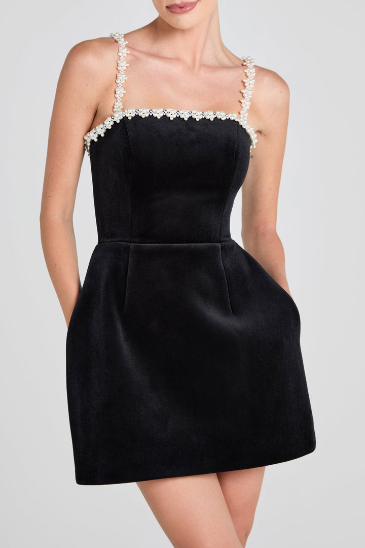 Eiondre Pearl Embellished Mini Bandage Dress - Stellouette