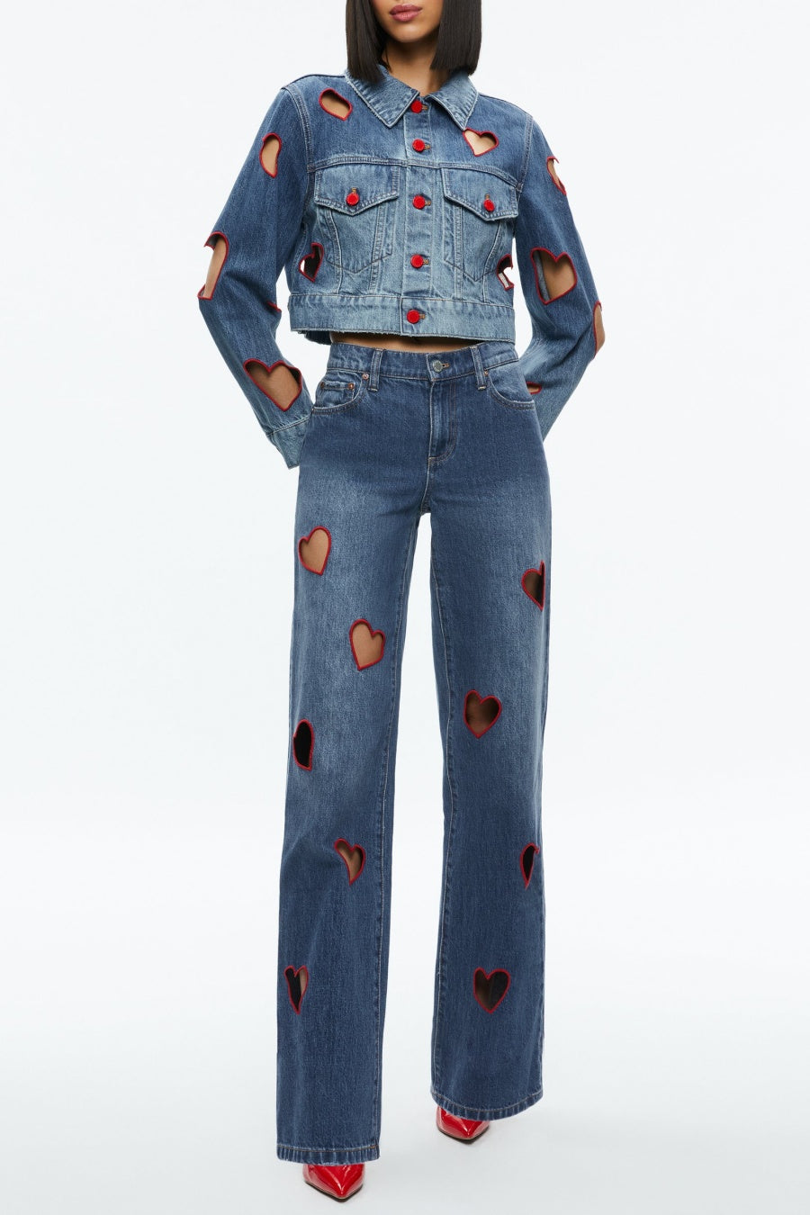 Elowen Heart Embroidered Cutout Jeans - Stellouette